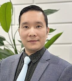 Dr. Nam Le