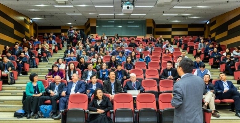 Common Mistakes to Avoid in Conference Opening Speeches
