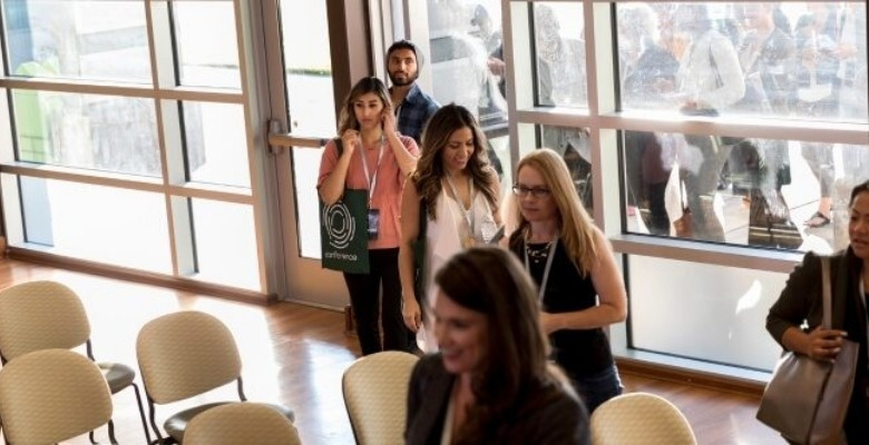 What Planning Timeline Keeps a Running Conference on Budget?