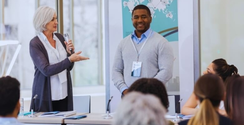 How to Adapt Your Introduction Based on Your Audience