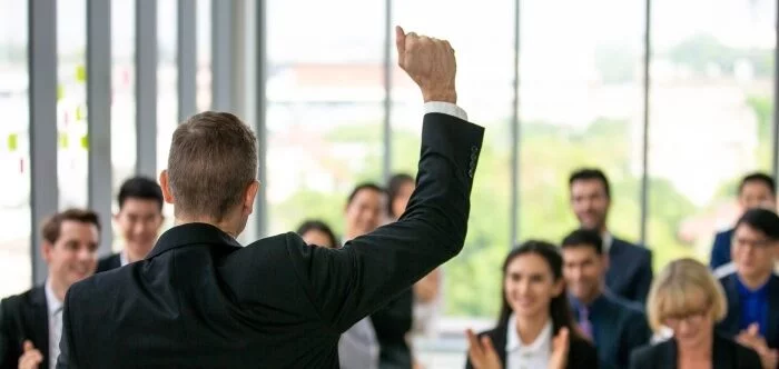 Why Greetings Matters in a Conference Presentation