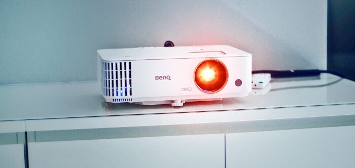 Essential Tips for Maintaining Your Projector Setup