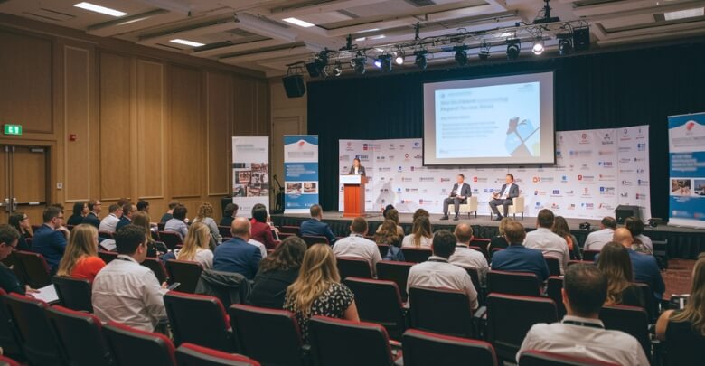 Why Is It Important to Compare Multiple Marketing Conferences in Miami